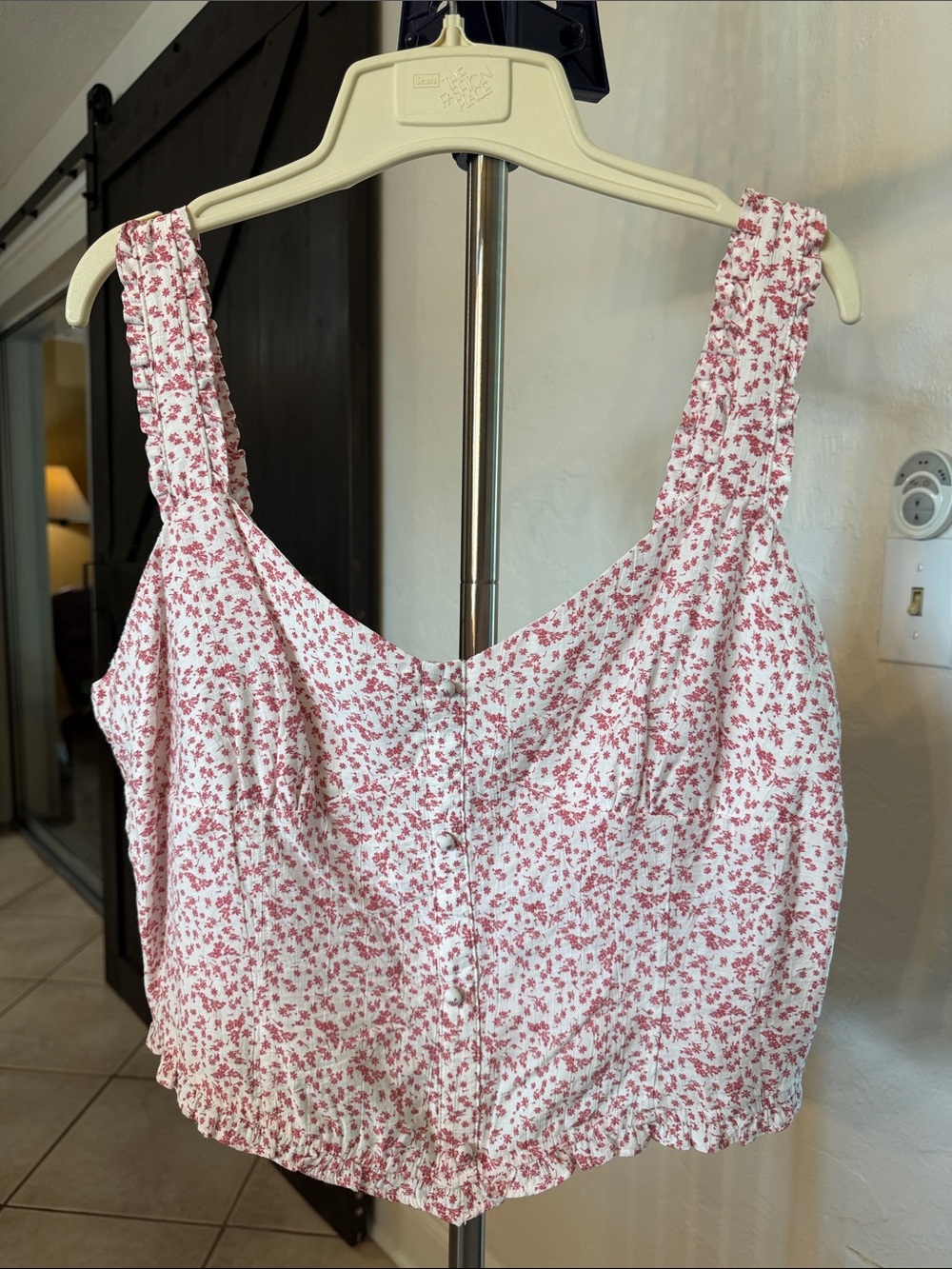 Sienna Sky Pink Floral Button-Front Crop Camisole